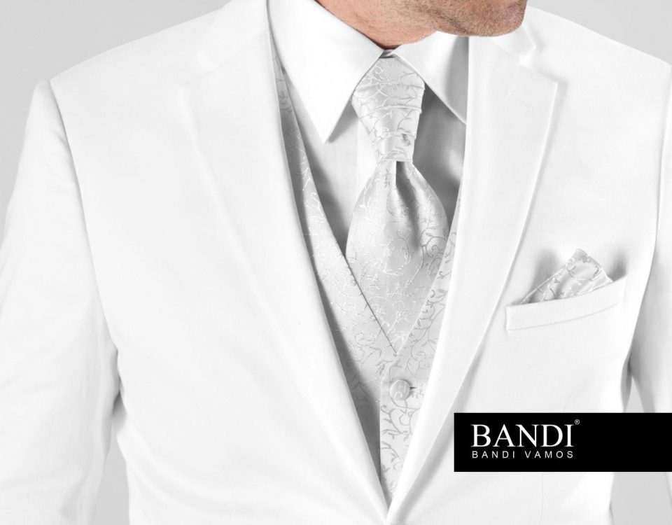 Bílý oblek pro ženicha na svatbu?